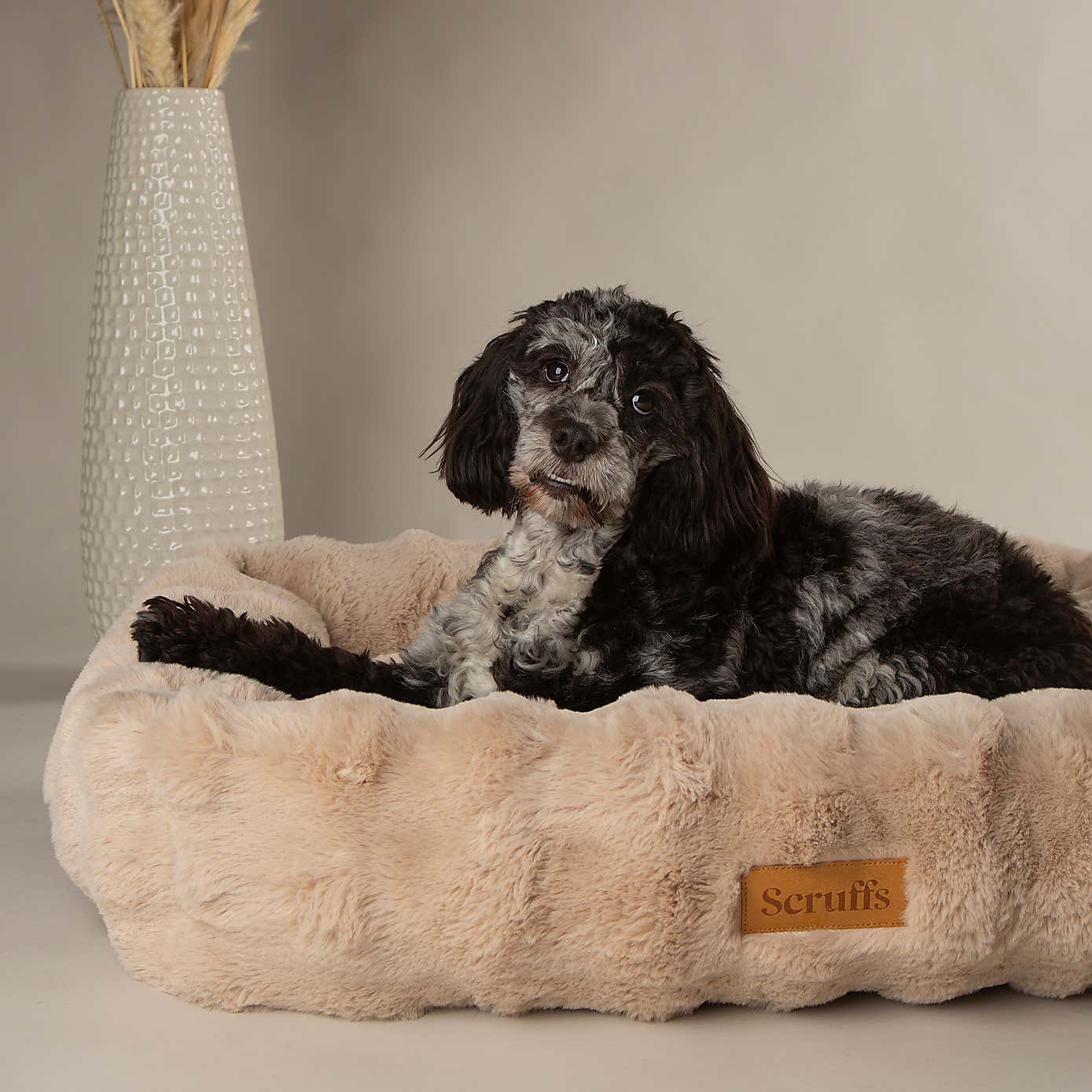 Scruffs Luxurious Alpine Dog Box Bed