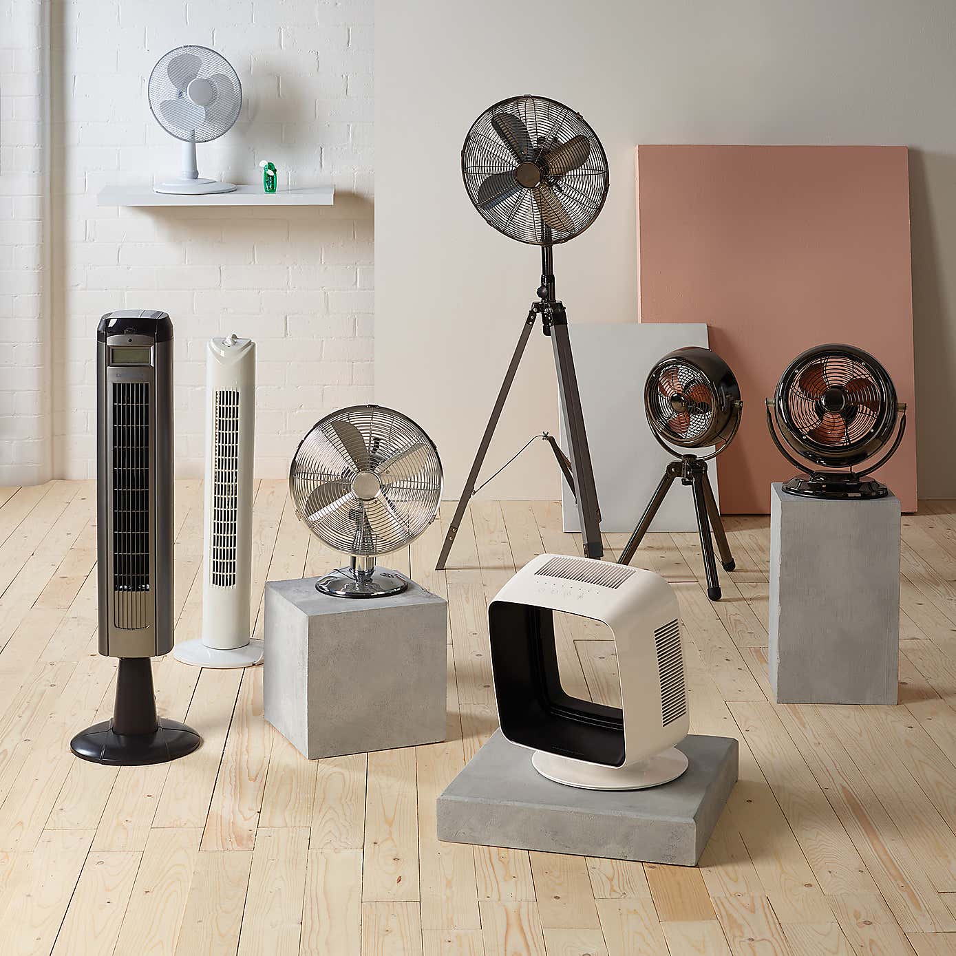 Chrome Classic 12 Inch Desk Fan