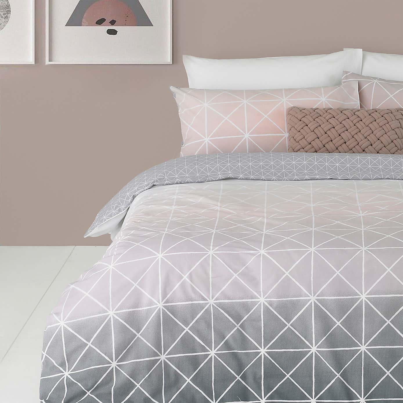 Spectrum Blush Ombre Reversible Duvet Cover and Pillowcase Set