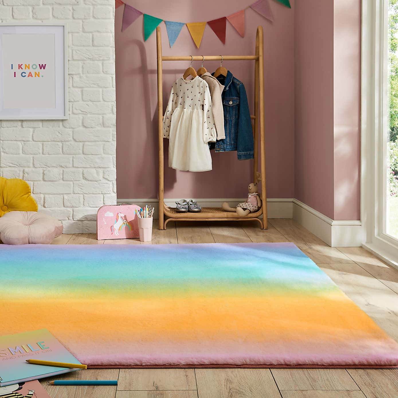 Ombre Vertical Supersoft Faux Fur Rug