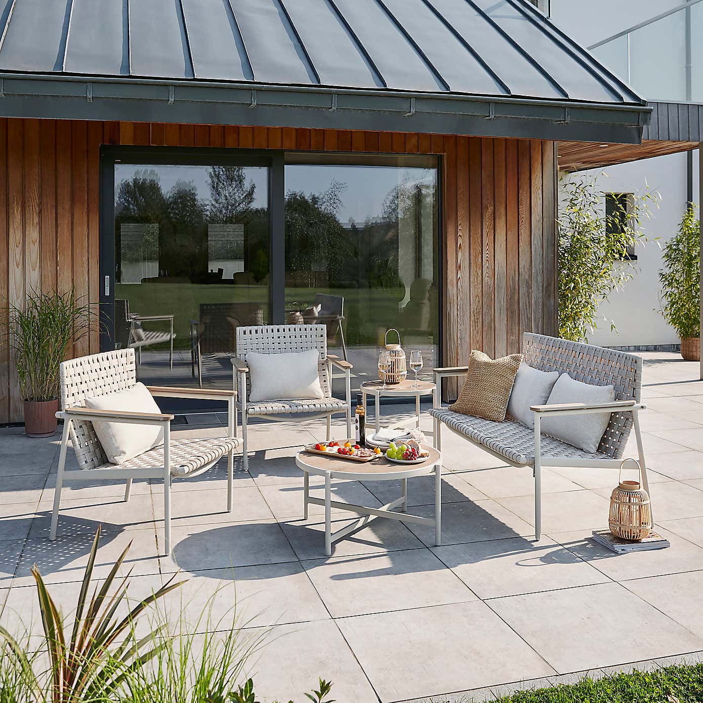 Valencia 4 Seater Conversation Set