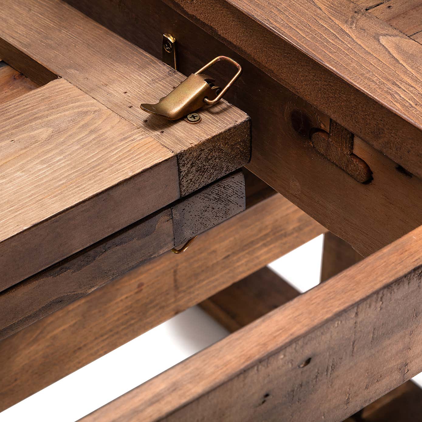 Chatsworth 4-6 Seater Extendable Dining Table