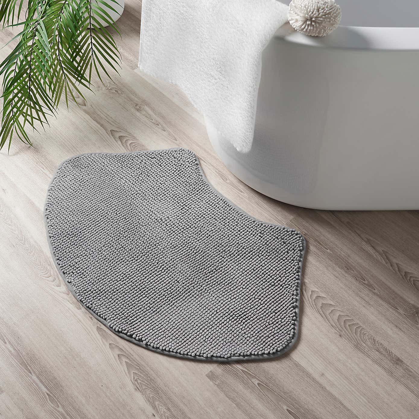 Mini Bobble Oval Bath Mat
