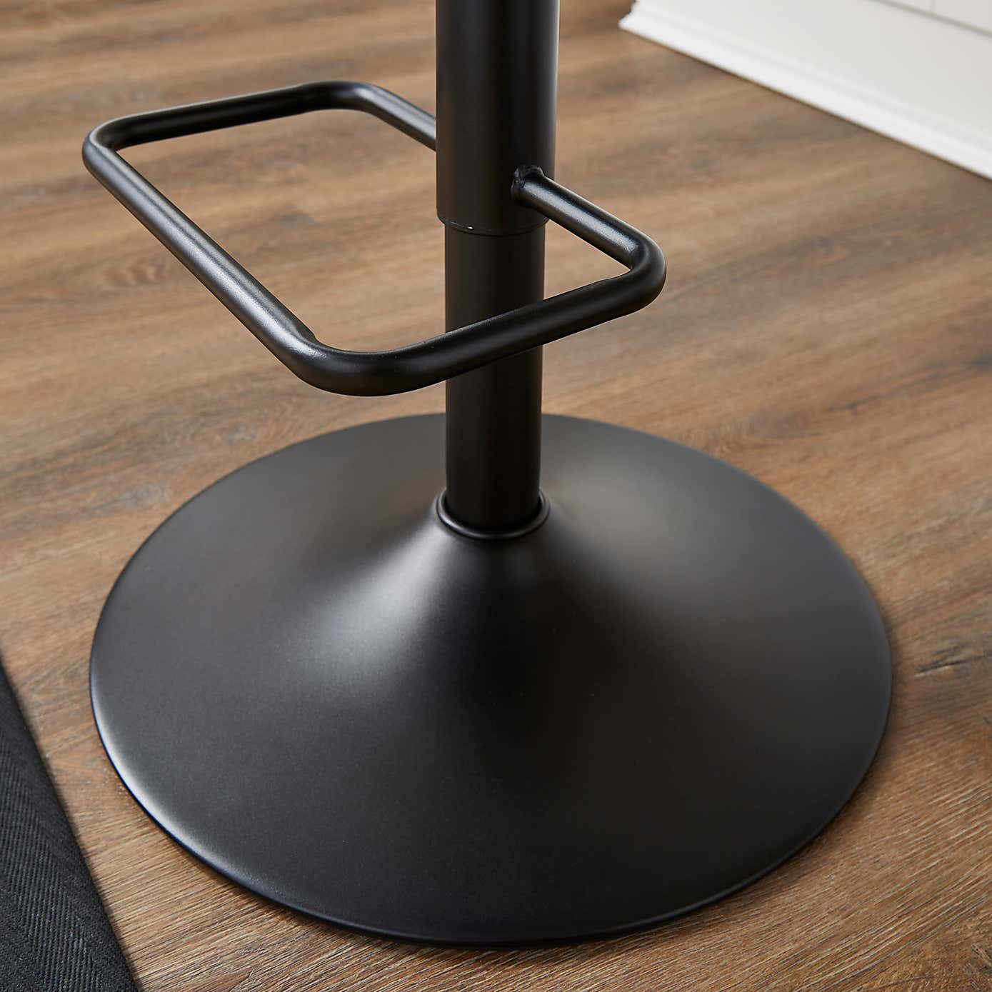 Venice PU Leather Bar Stool