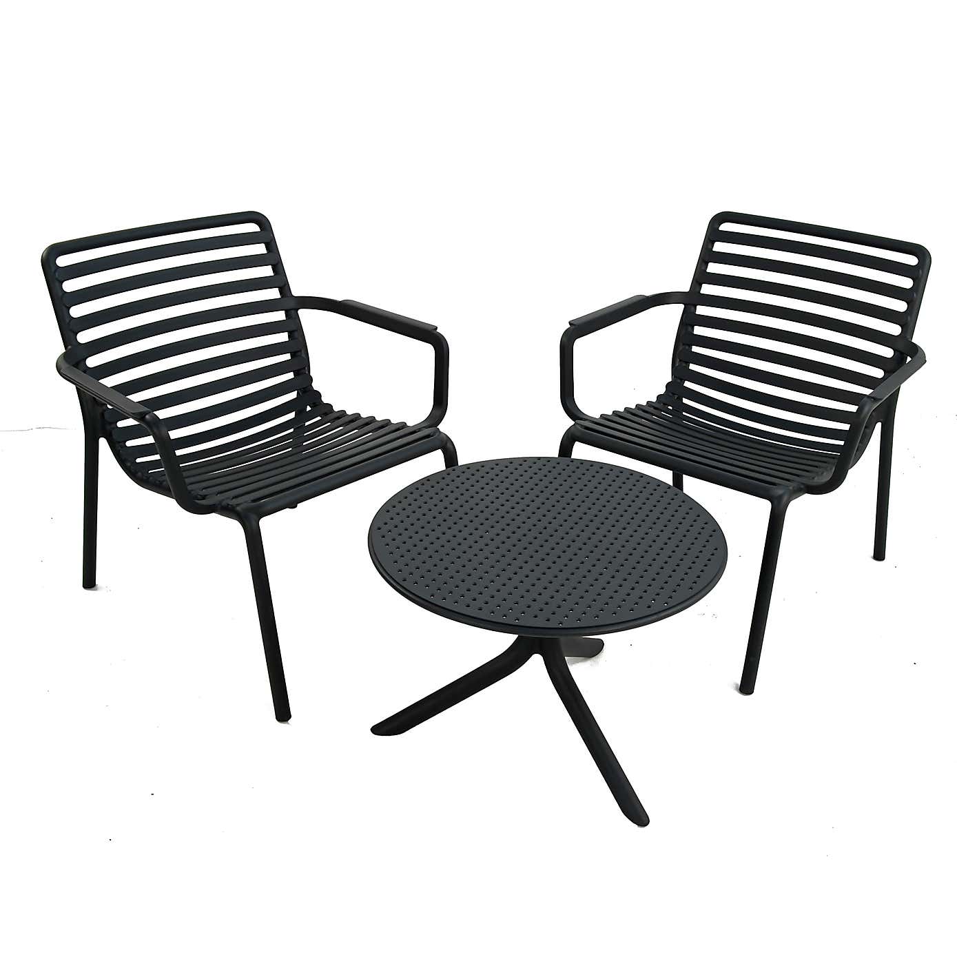 Nardi Step Low Round Table with 2 Doga Relax Chairs