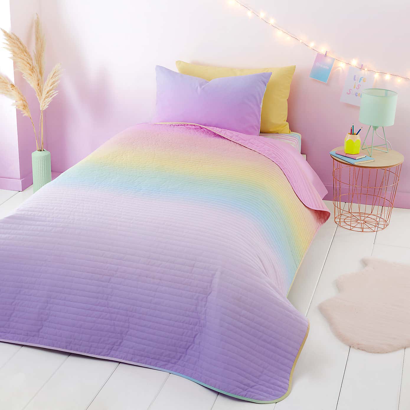 Pastel Ombre Bedspread