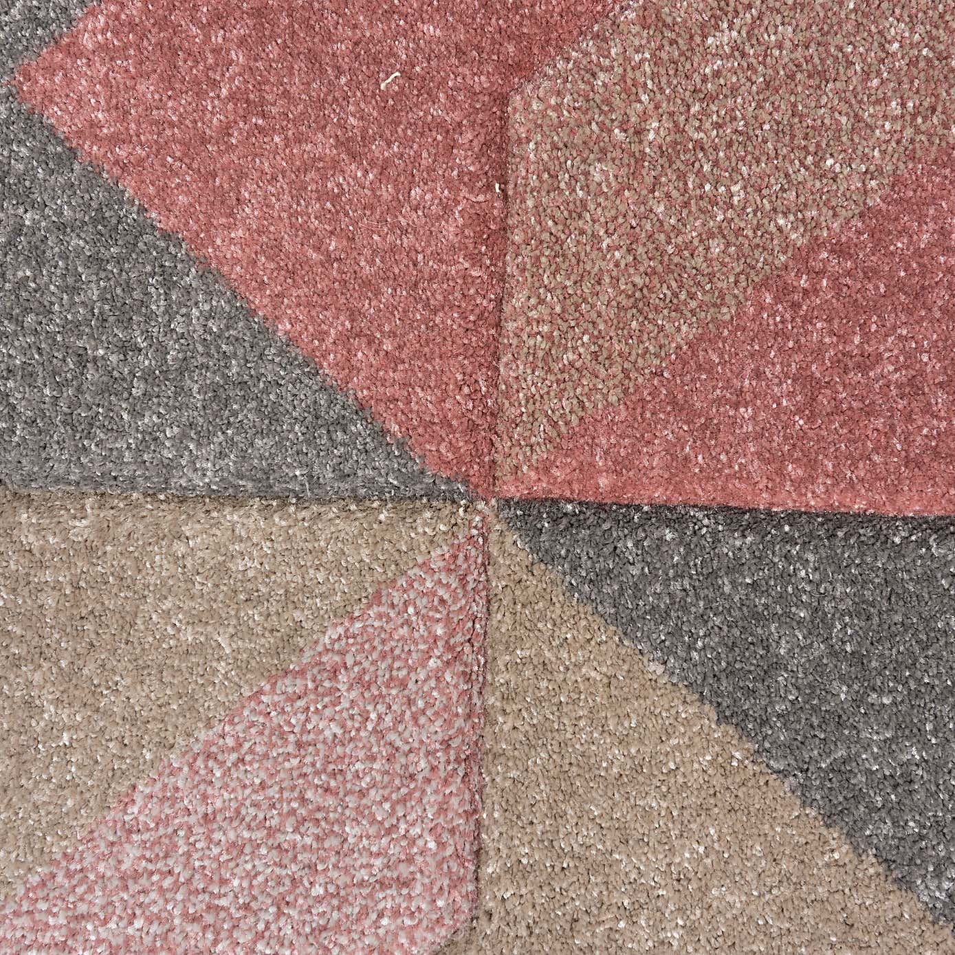 Hand Carved Aurora Geometric Rug