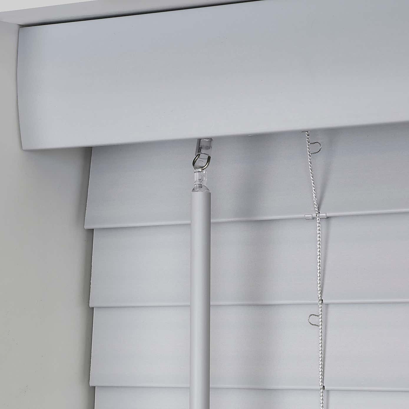 Room Darkening Venetian Blind