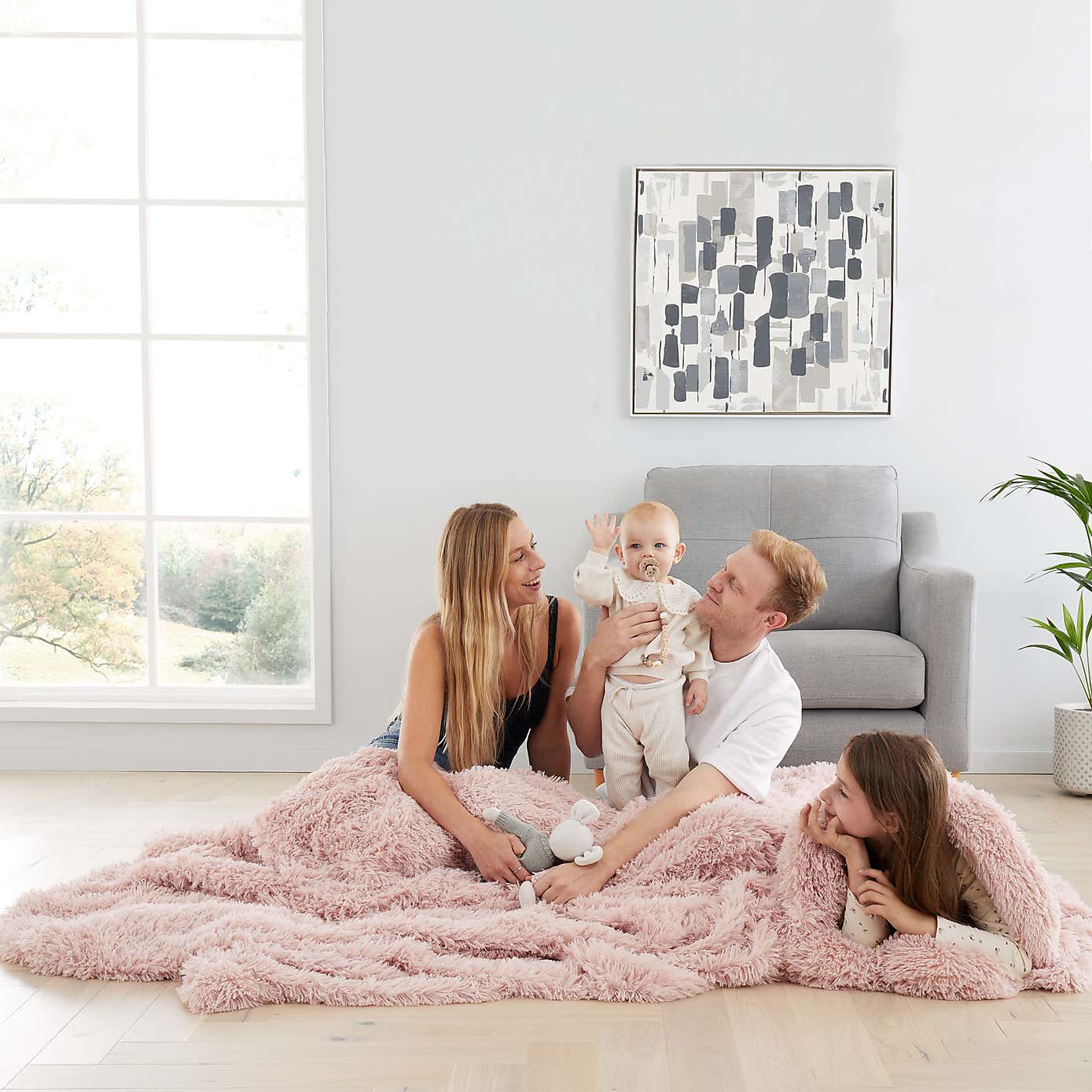 Cuddly Faux Fur Supersize Family Throw 245cm x 280cm