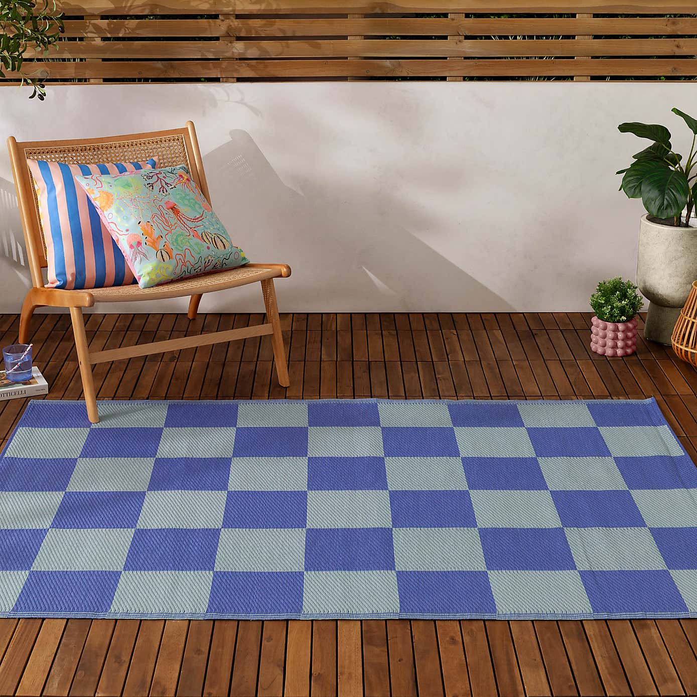 Furn Checkerboard Indoor Outdoor Rug