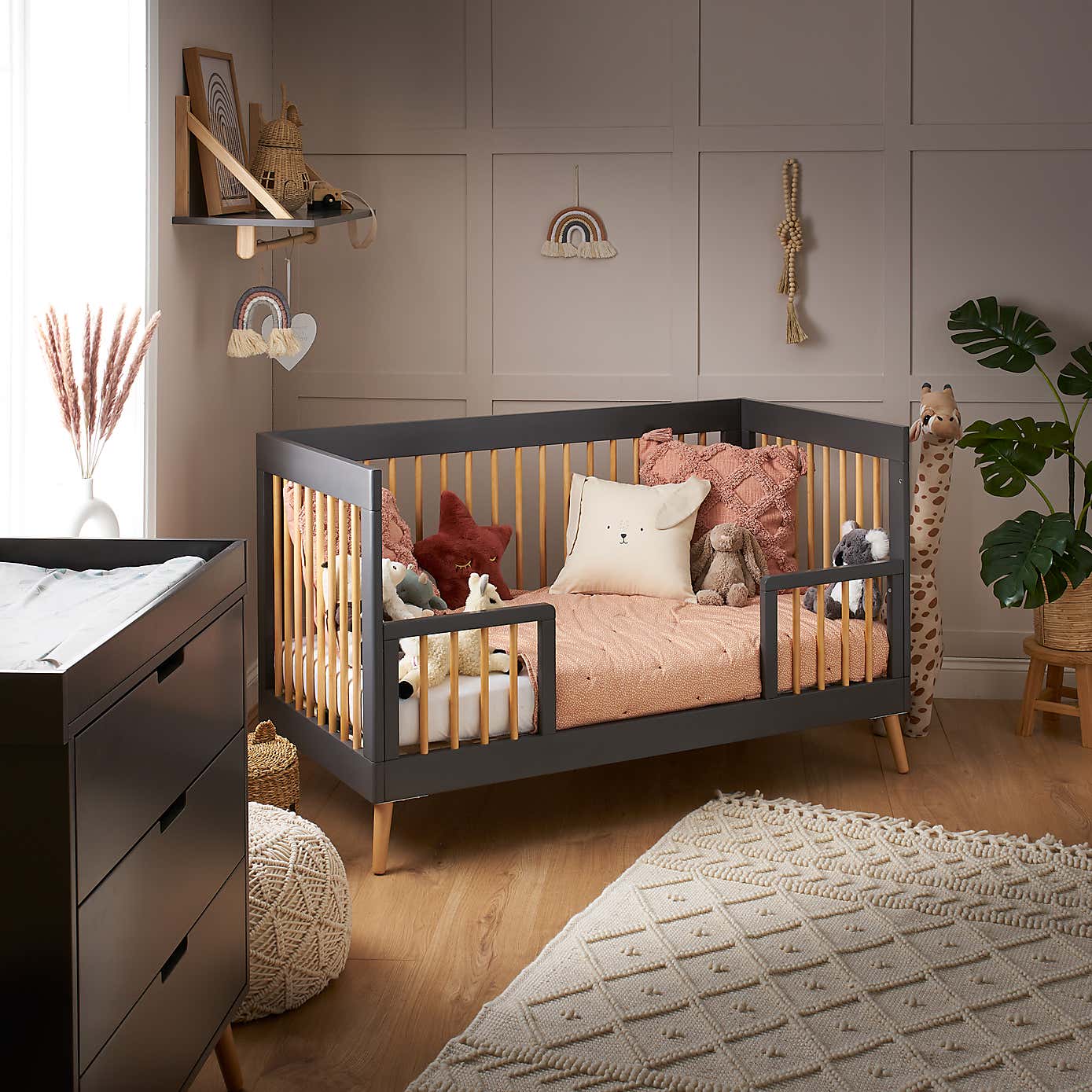 OBaby Maya Cot Bed, Pine