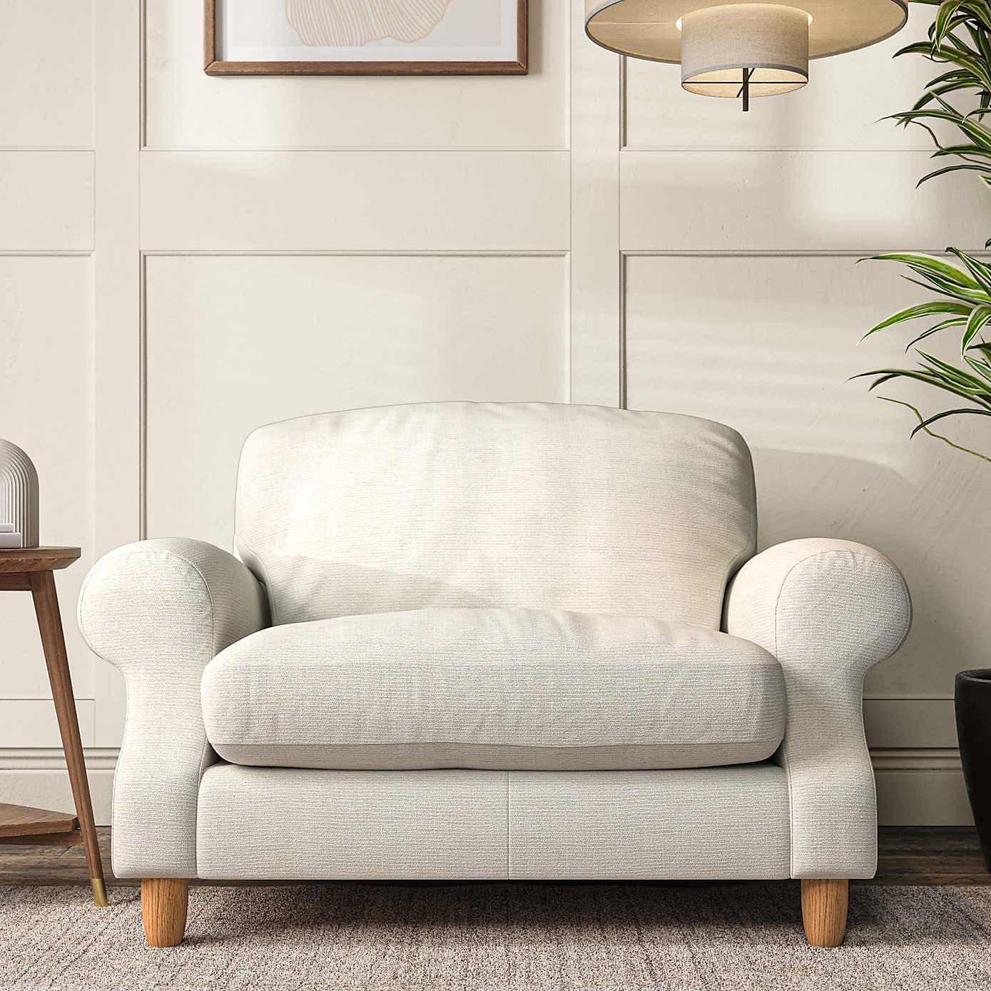 Ashford Snuggle Chair