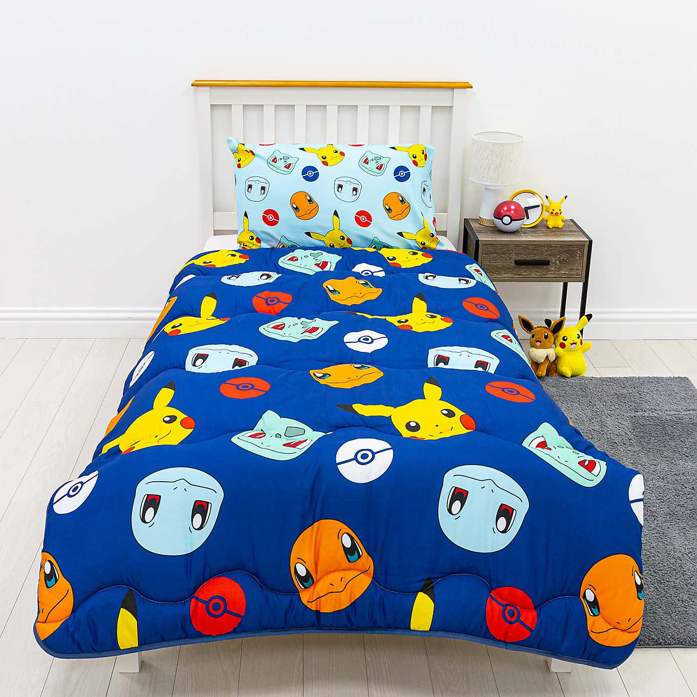 Pokemon Badges Single Coverless 10.5 Tog Duvet with Pillowcase