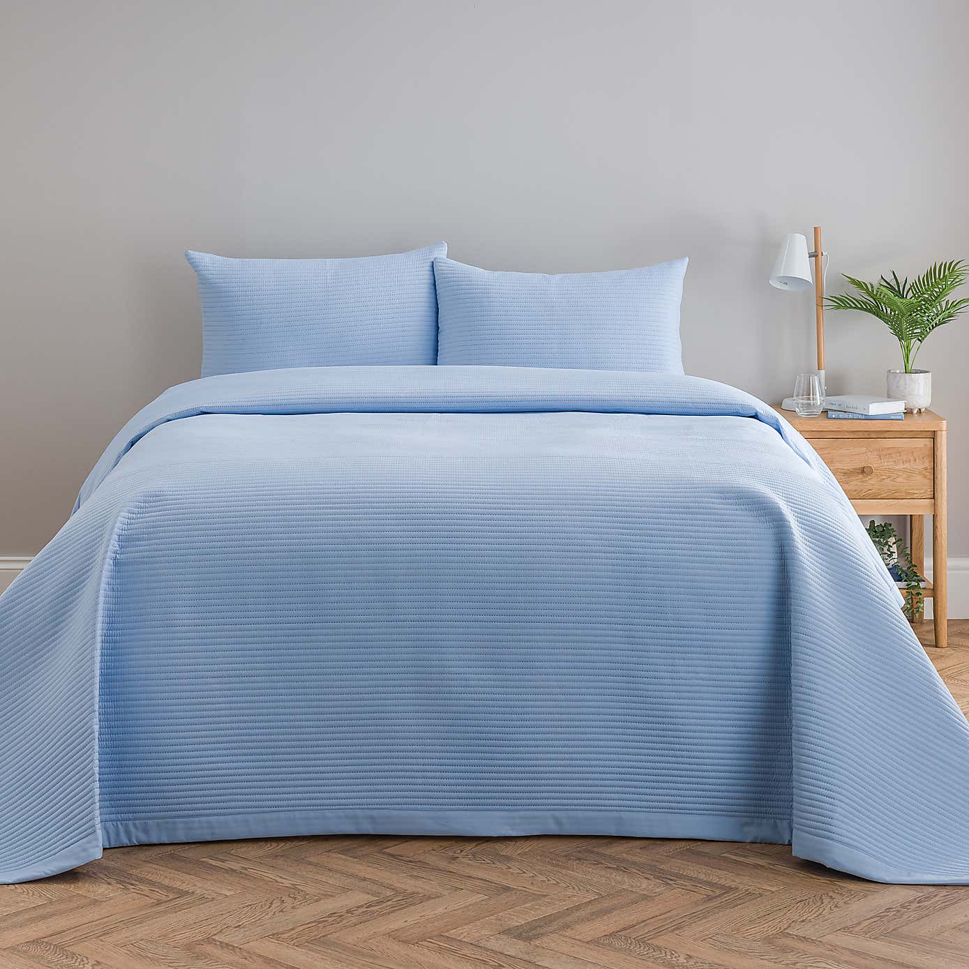 Spencer Pinsonic Natural Bedspread
