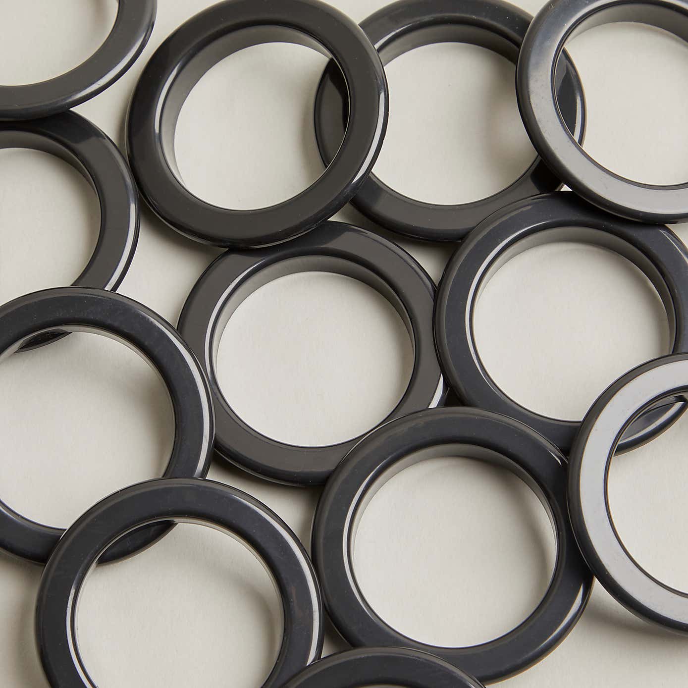 Pack of 12 Eyelet Rings