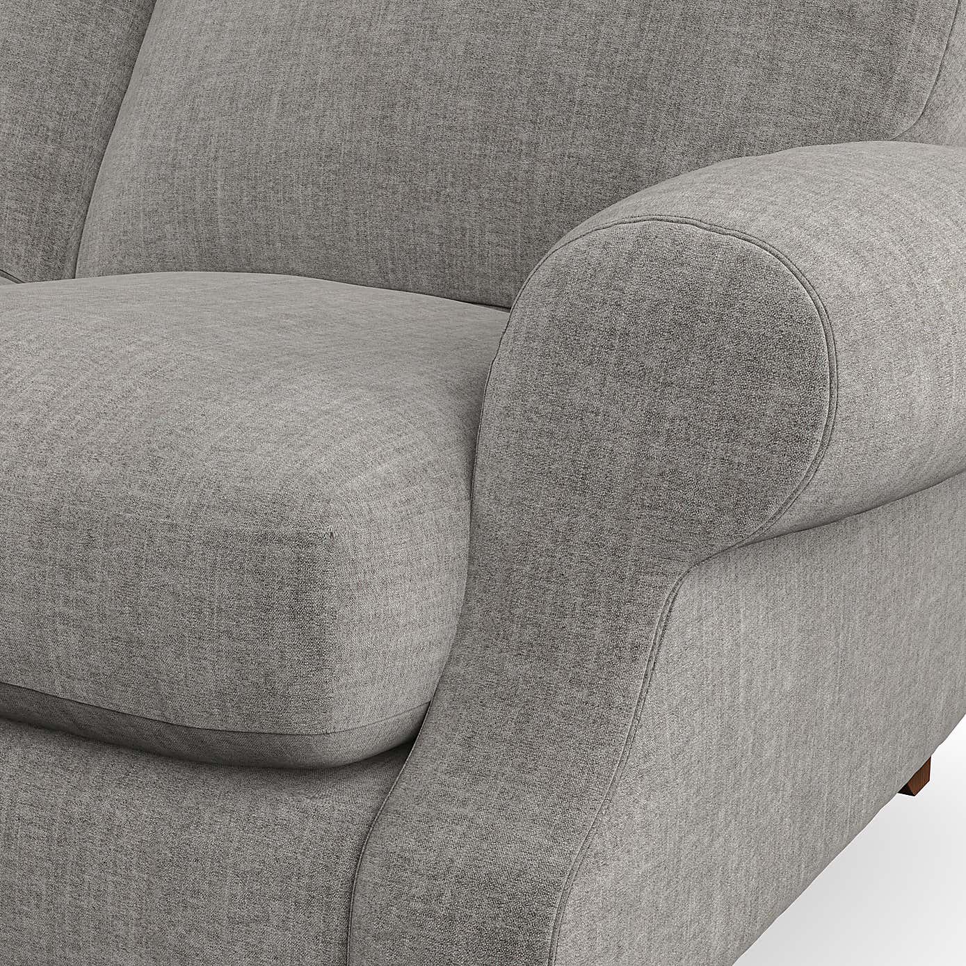 Ashford Snuggle Chair