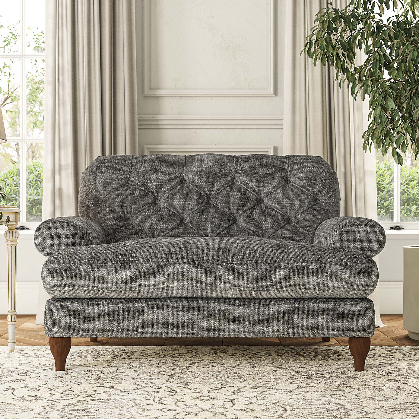 Canterbury Snuggle Chair