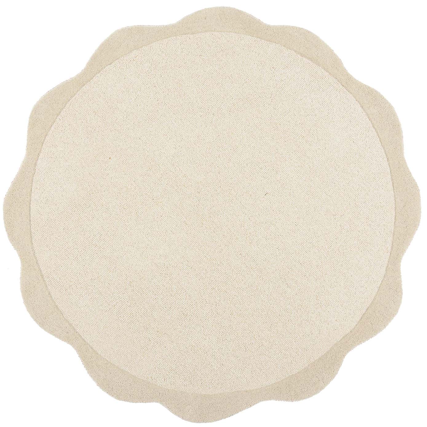 Bonnie Scallop Border Wool Round Rug
