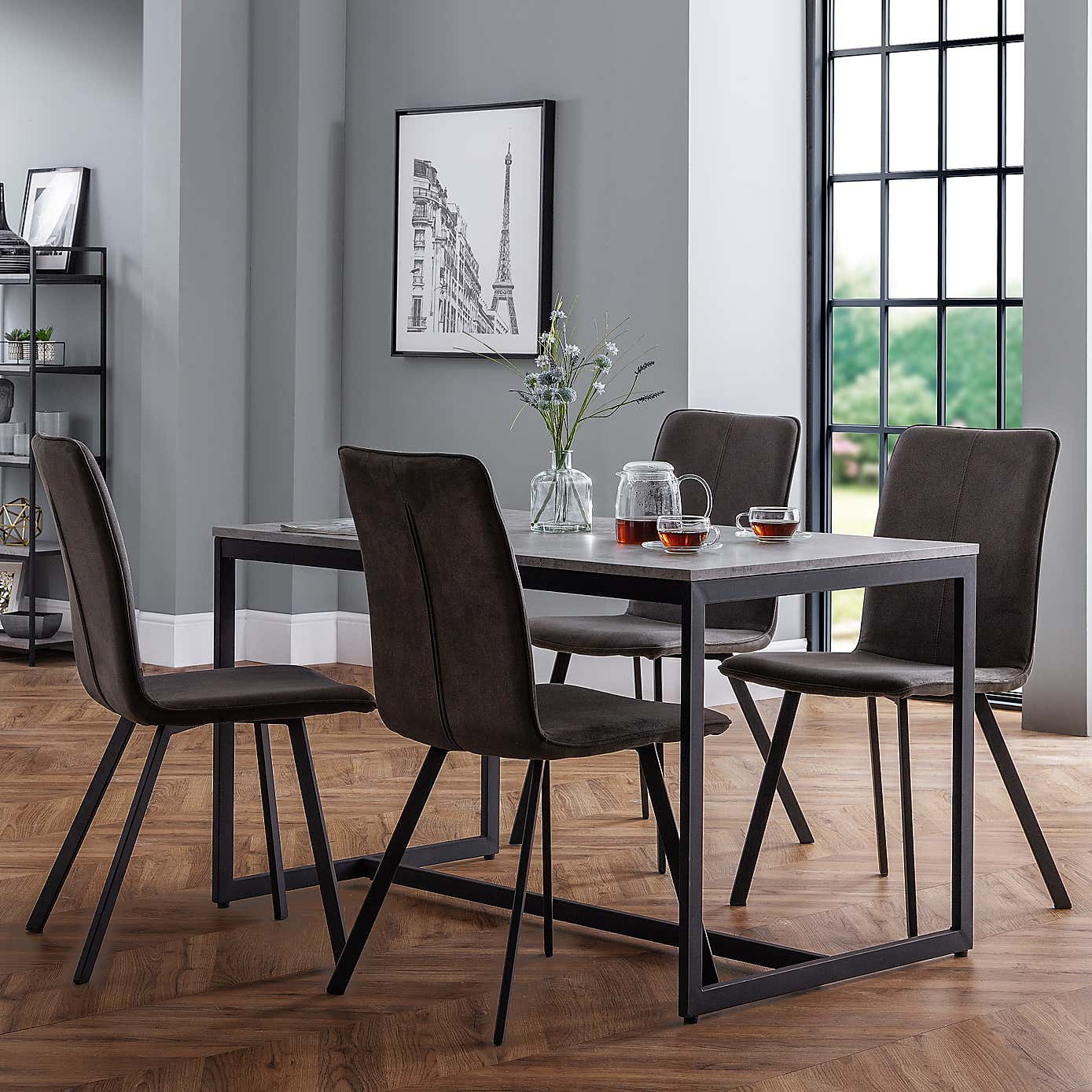 Staten Rectangular Dining Table with 4 Monroe Chairs