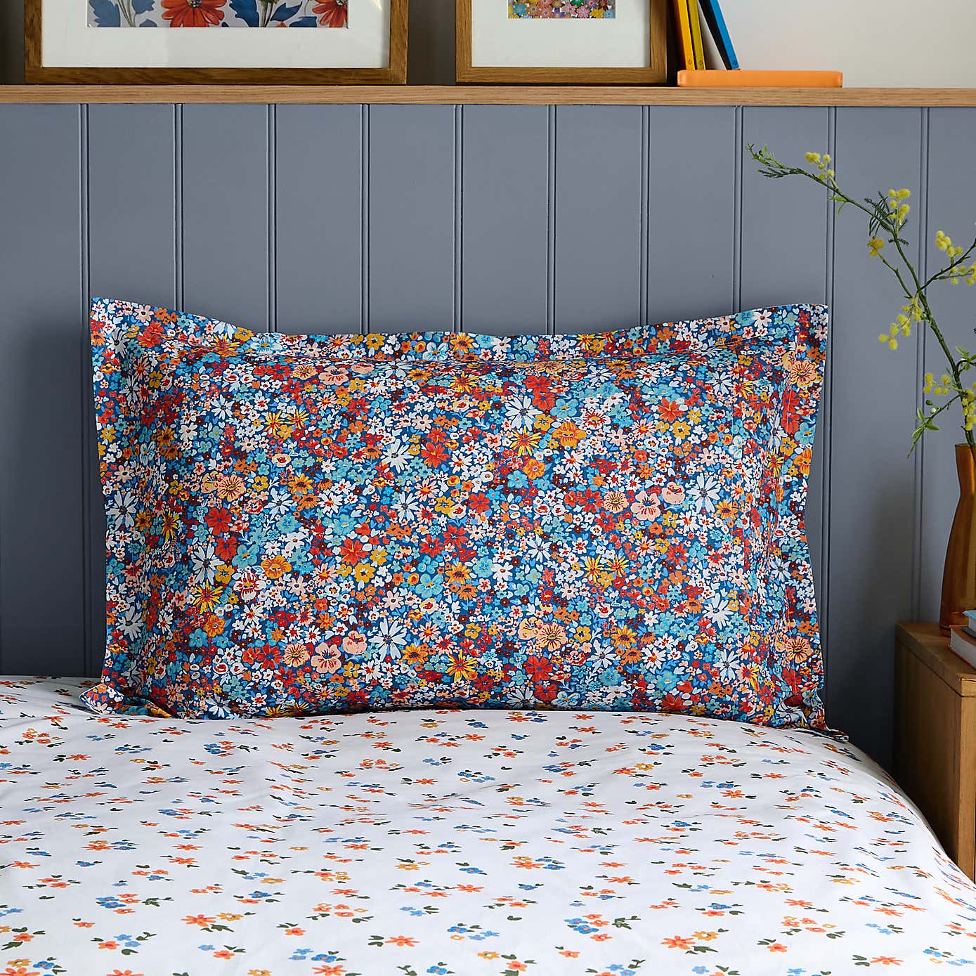 Avie Ditsy Floral Oxford Pillowcase