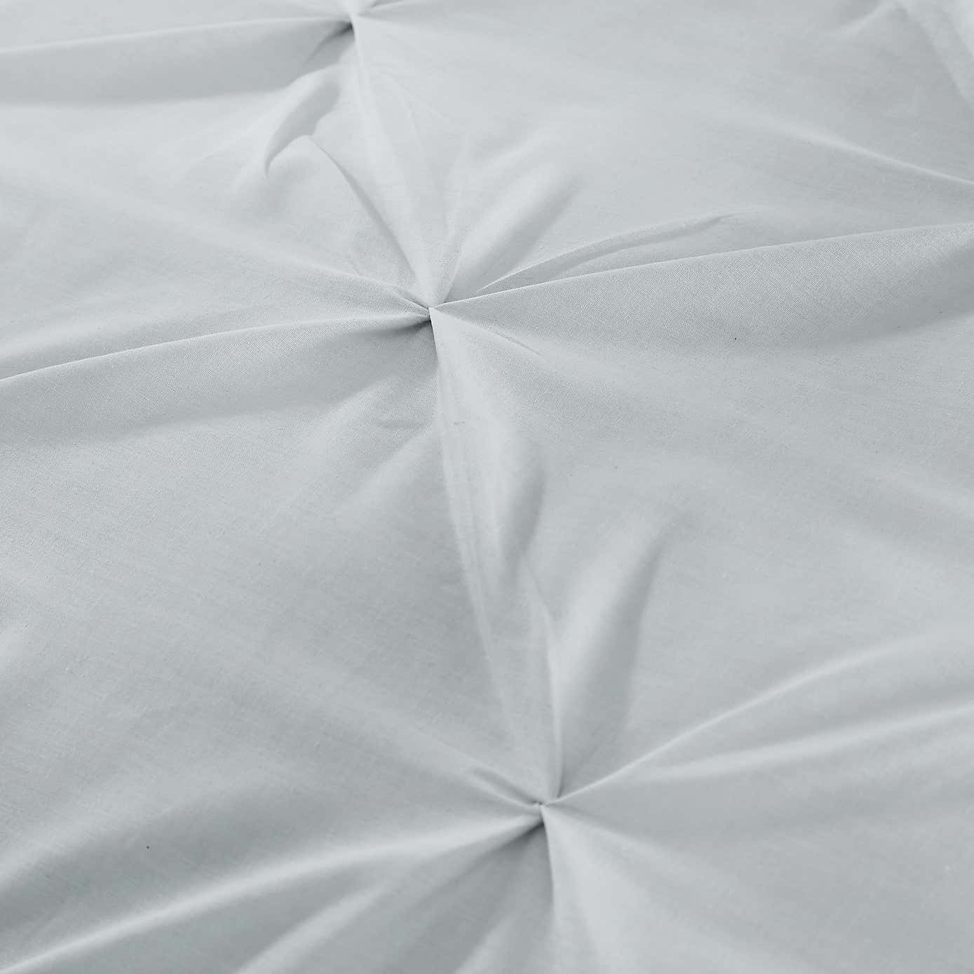 Serene Lara Duvet Cover & Pillowcase Set White