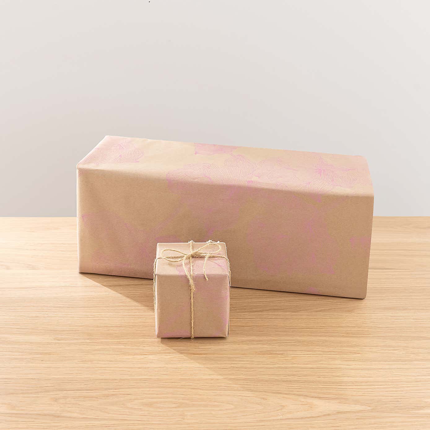 Tulip Arrangement in Textured Ceramic Vase with Pear & Gardinia Candle