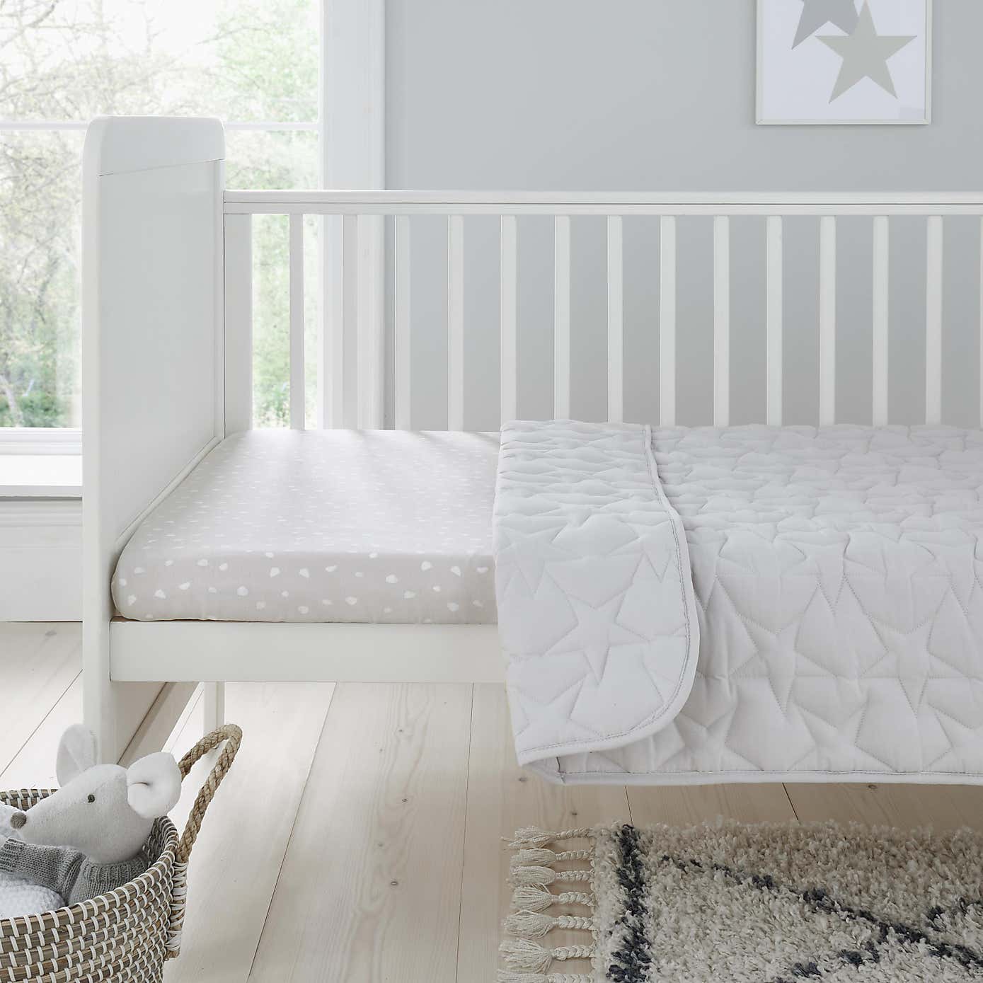 Set of 2 Spotted 100% Cotton Jersey Fitted Sheets