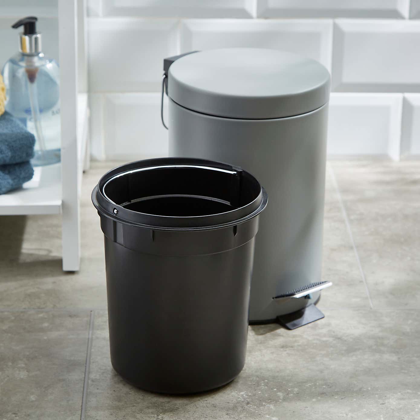 Black 3 Litre Bathroom Bin