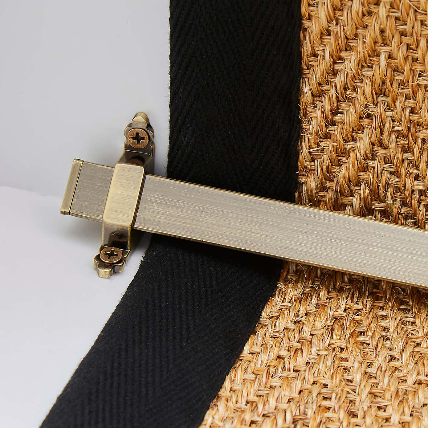 Triangular Stair Rod