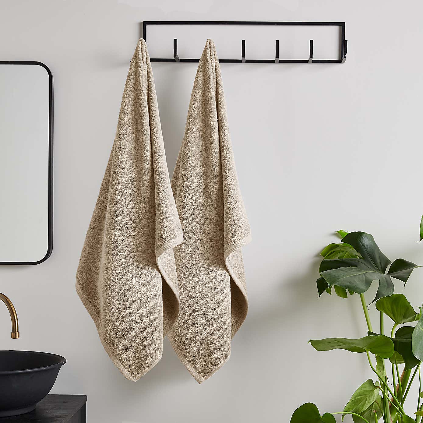 Set of 2 Catherine Lansfield Quick Dry Bath Sheets