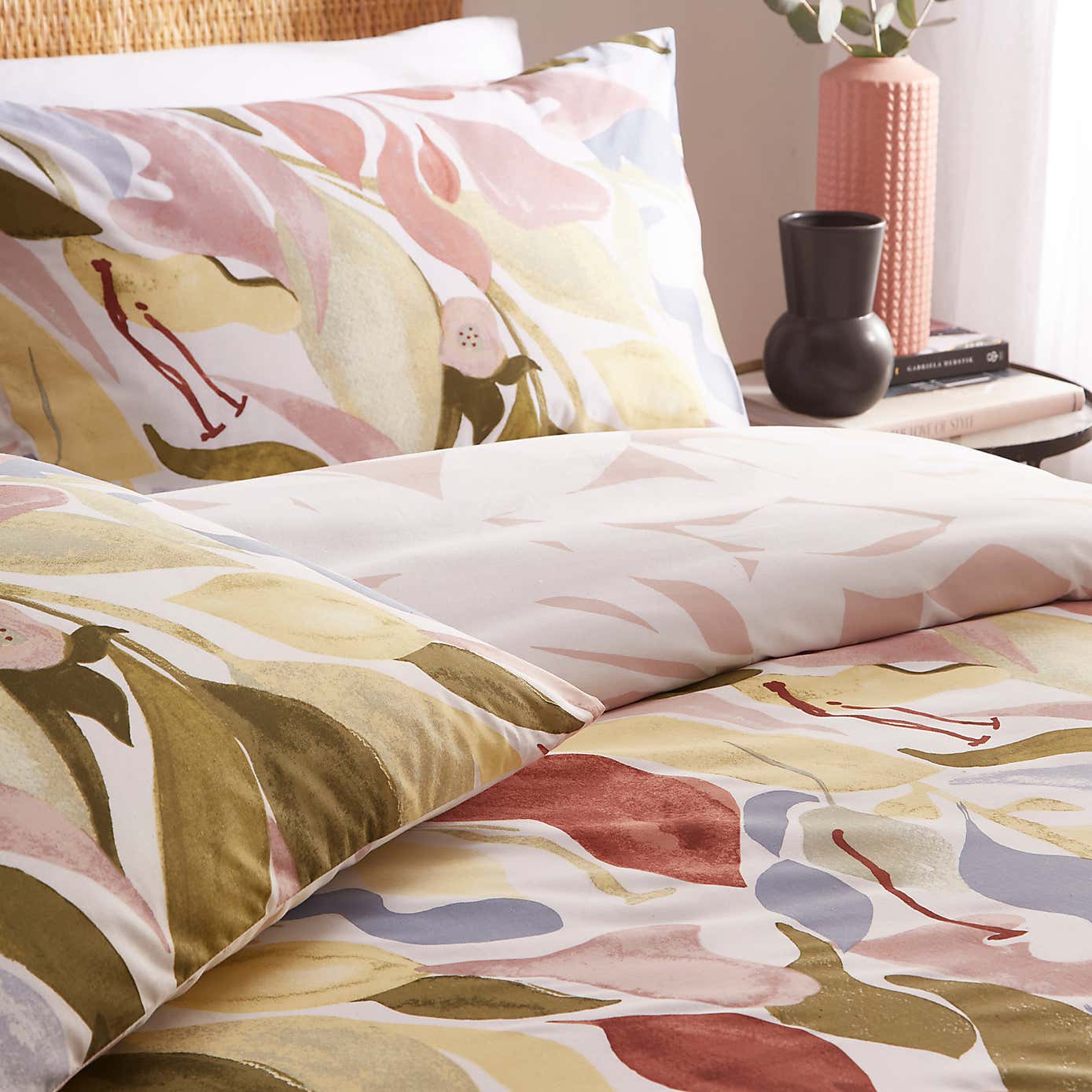 furn. Amarose Duvet Cover & Pillowcase Set