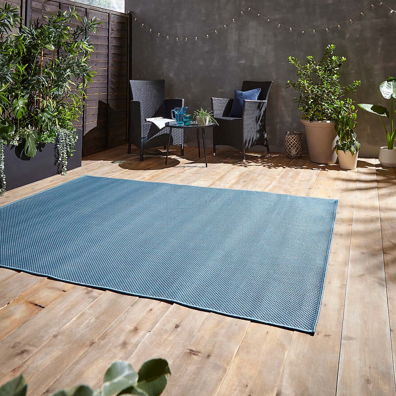 POP Outdoors Rug