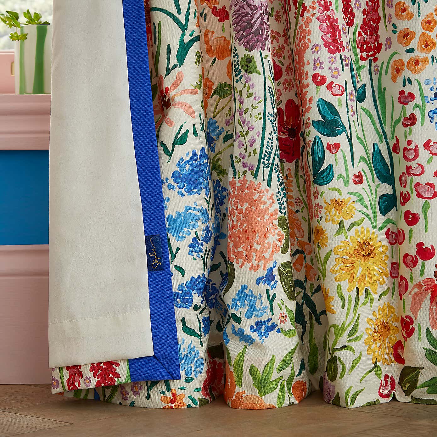 Sophie Robinson Sunshine Flower Pencil Pleat Single Curtain