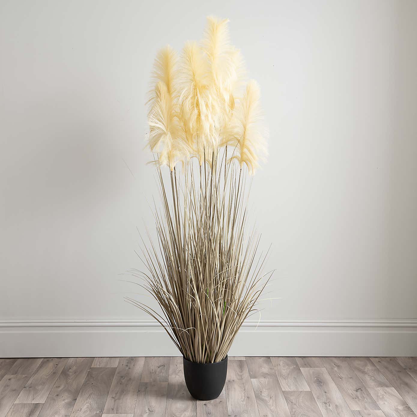 Artificial Cream Pampas Grass in Black Plant Pot