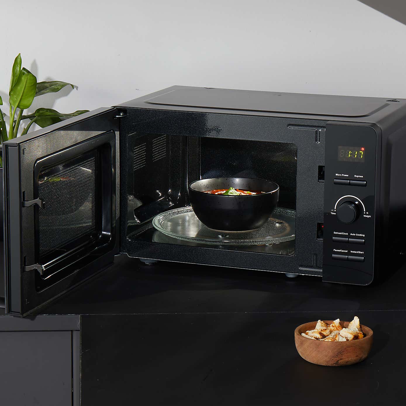 Salter Kuro Black Digital Microwave