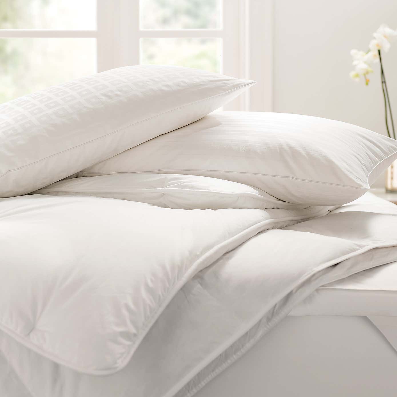 Fogarty White Goose Feather and Down All Seasons 13.5 Tog Duvet