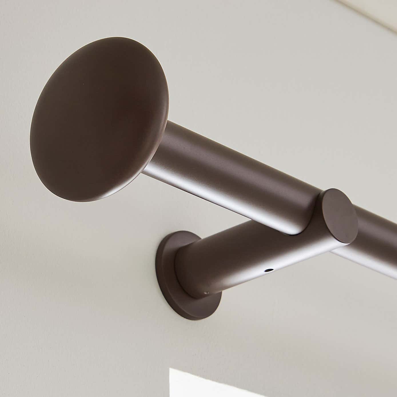 Pebble Fixed Metal Curtain Pole with Rings