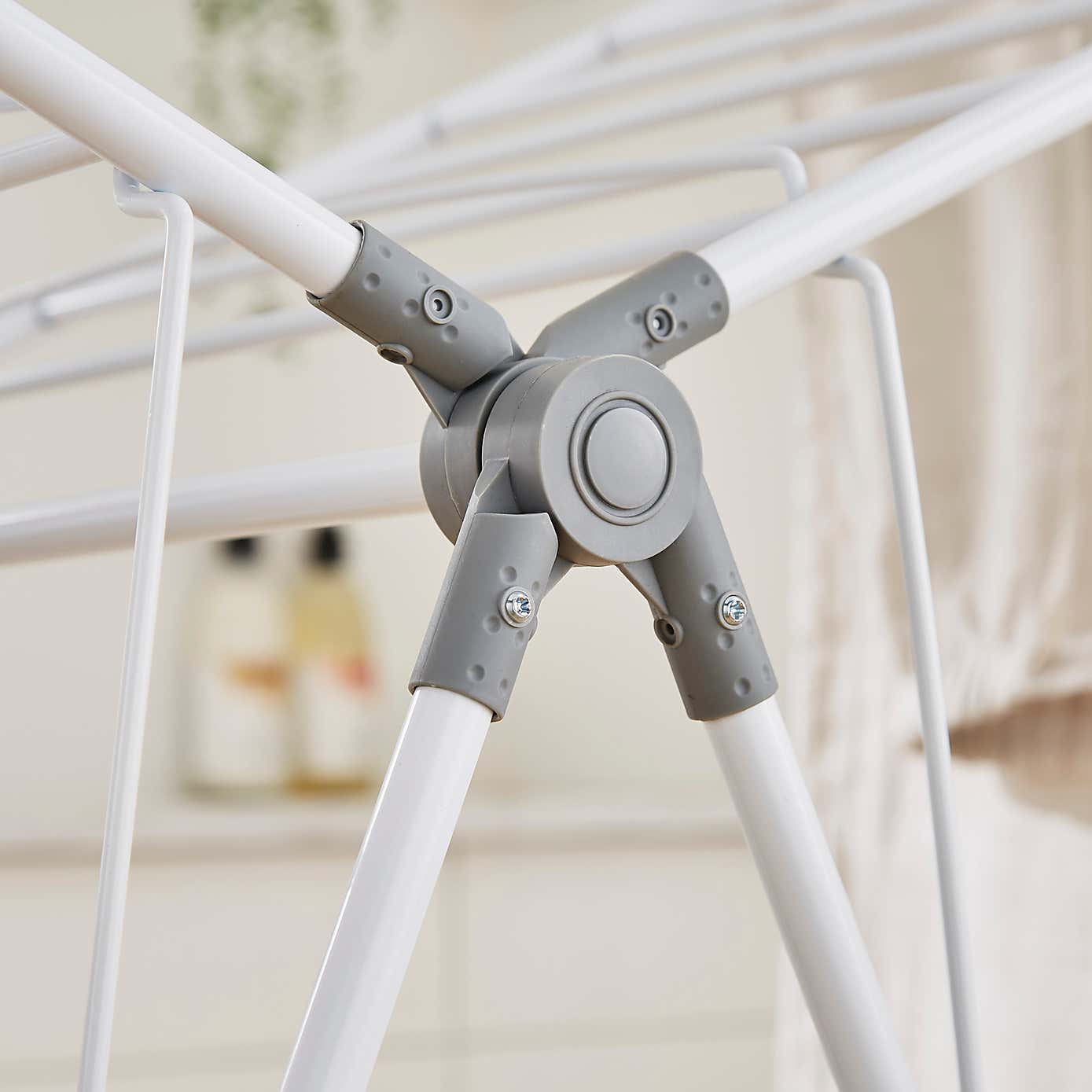 18m Winged Clothes Airer