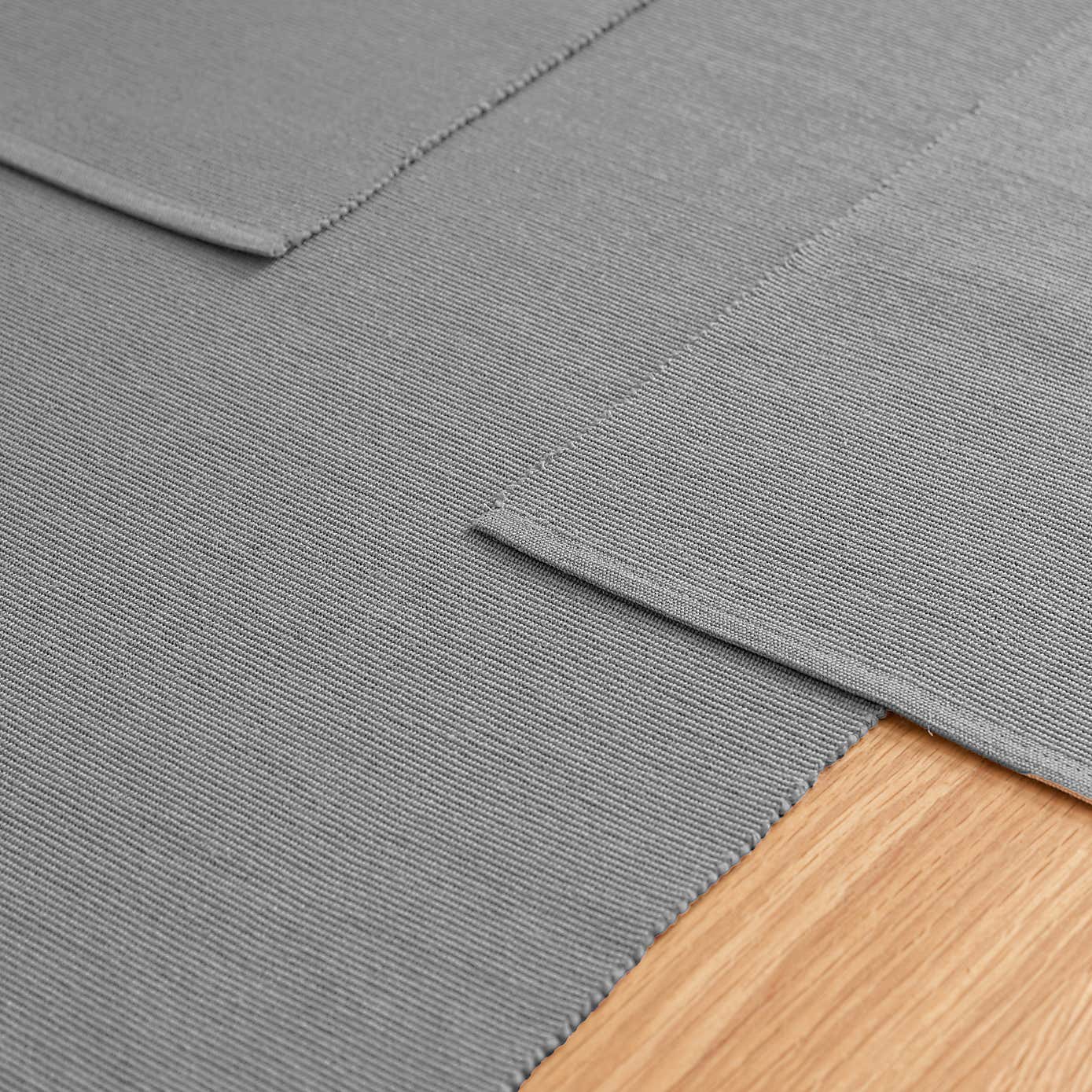 Set of 2 Recycled Ribbed Placemats