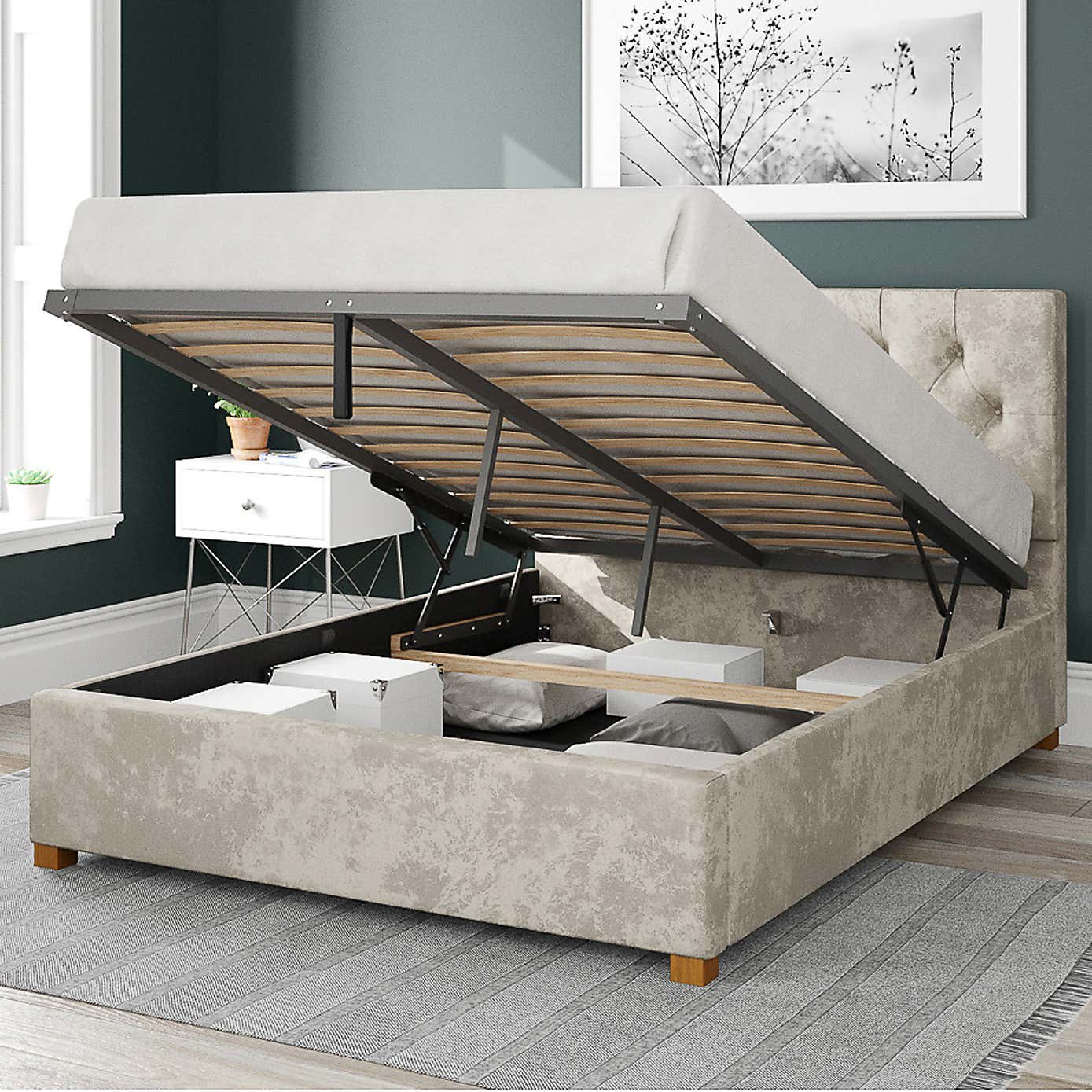 Olivier Mirazzi Velvet Ottoman Bed