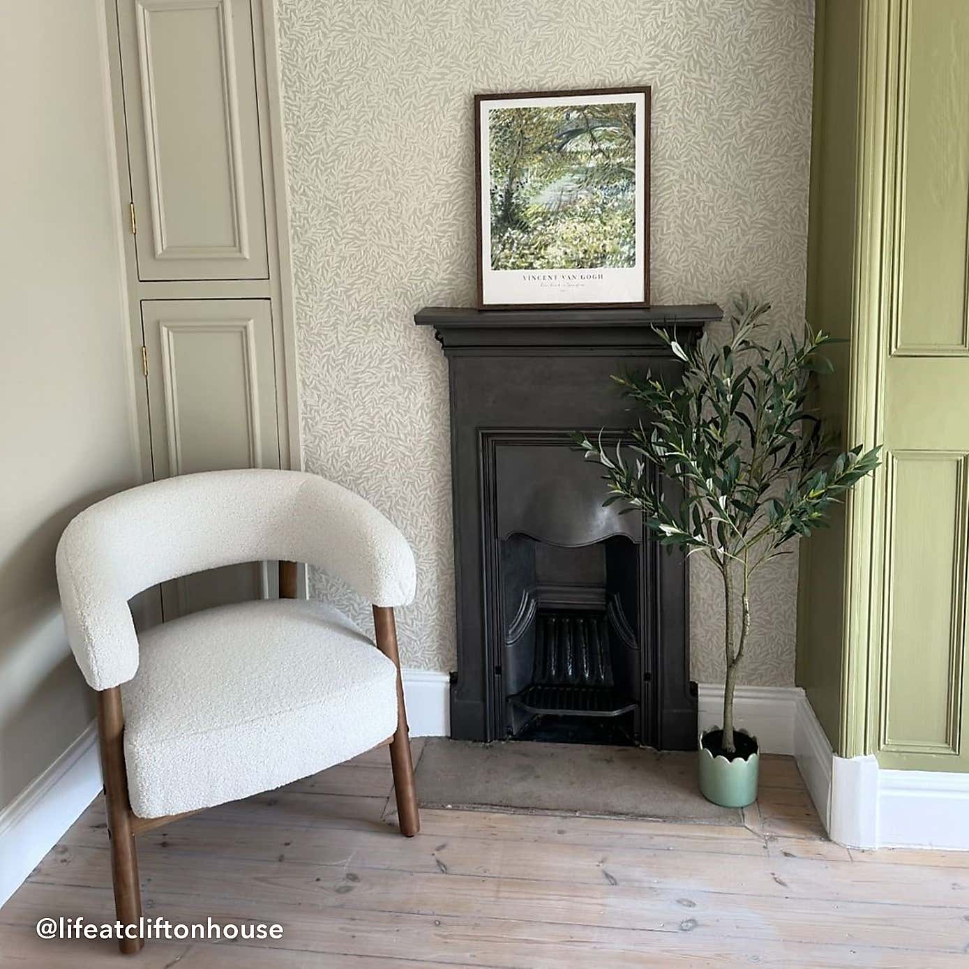 Cleo Curved Sherpa Accent Chair, Ivory