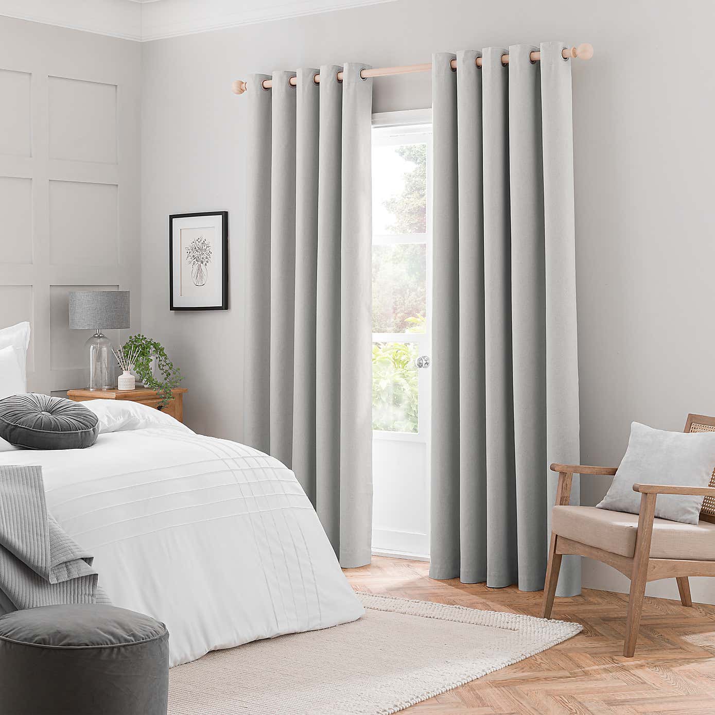 Luna Brushed Ultra Blackout Eyelet Curtains