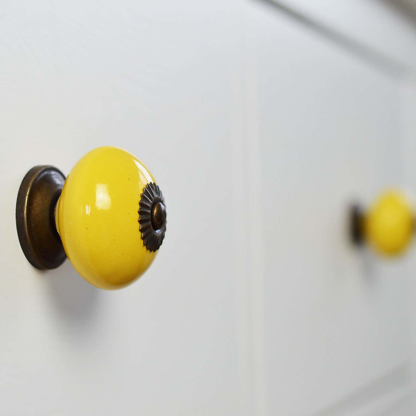 Pack of 6 Nicola Spring Round Drawer Knobs