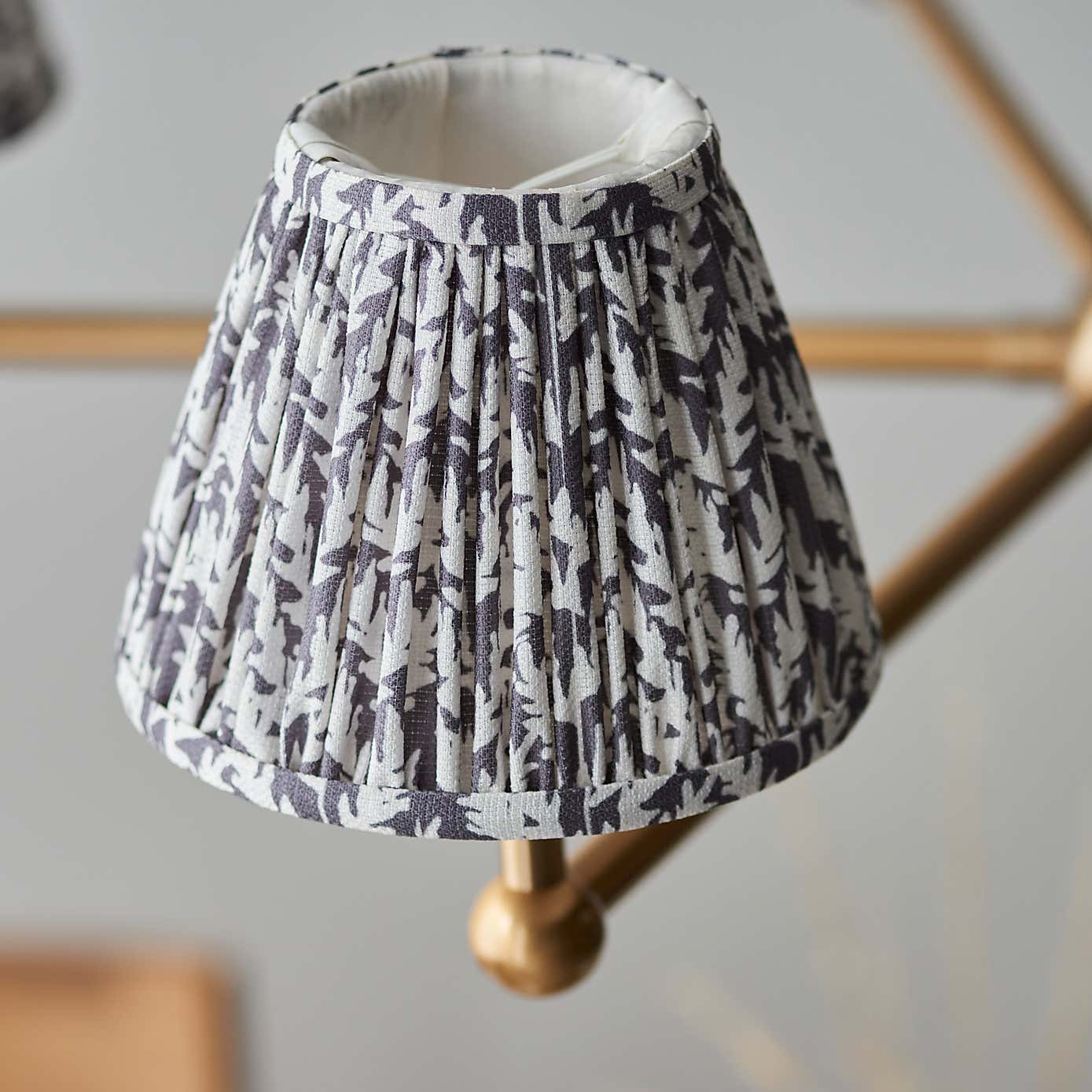 Vogue Javier 5 Light Adjustable Pendant Light with Grey Leaf Lamp Shades