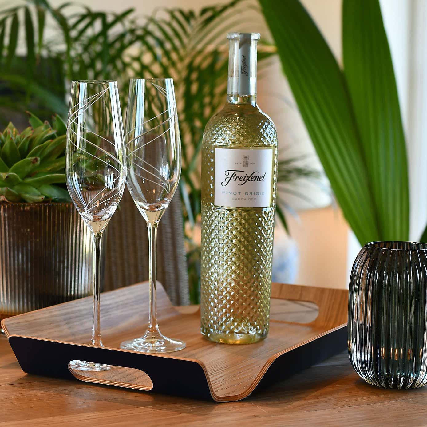 Botanicals Willow Medium Tray