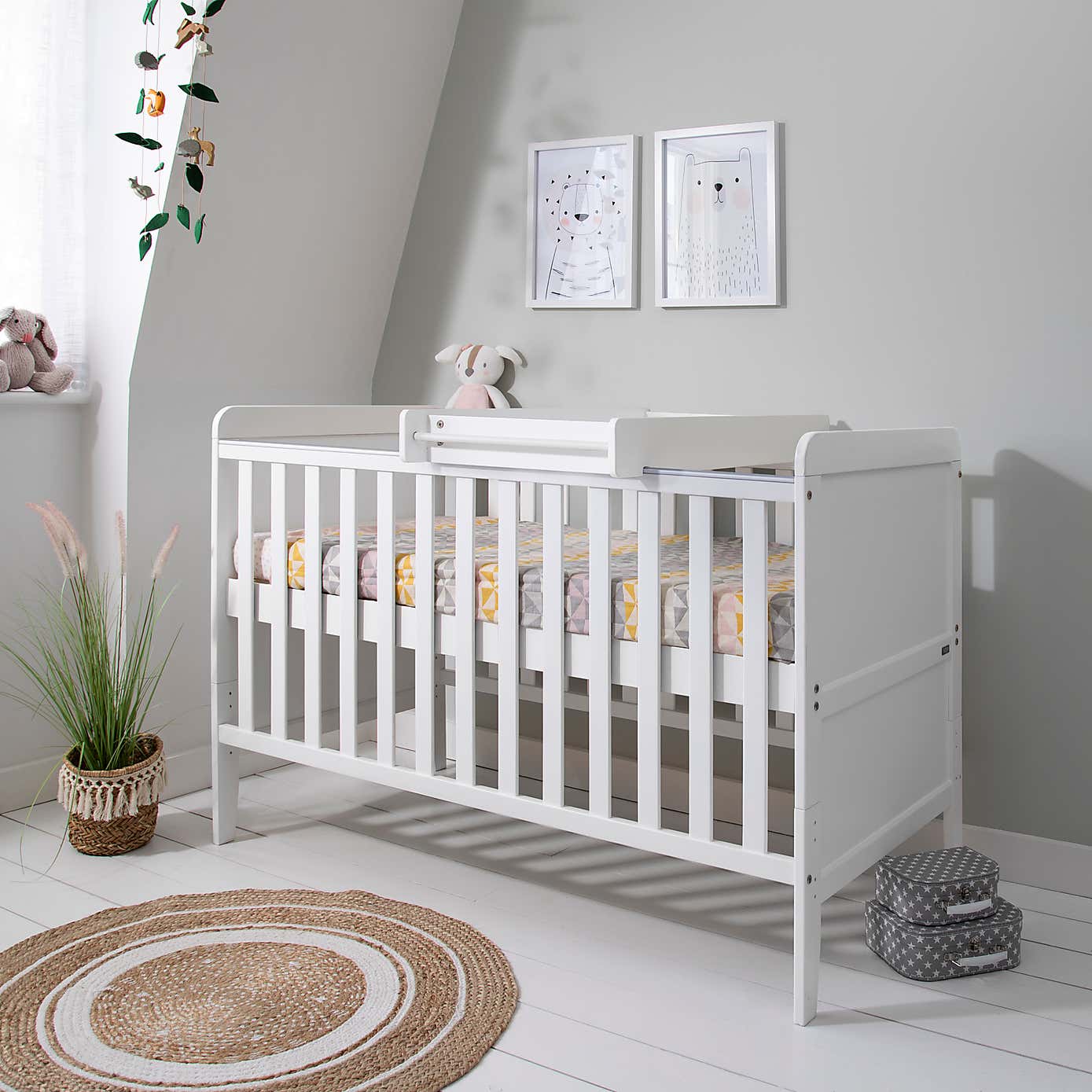 Tutti Bambini Rio Cot Bed with Cot Top Changer and Mattress