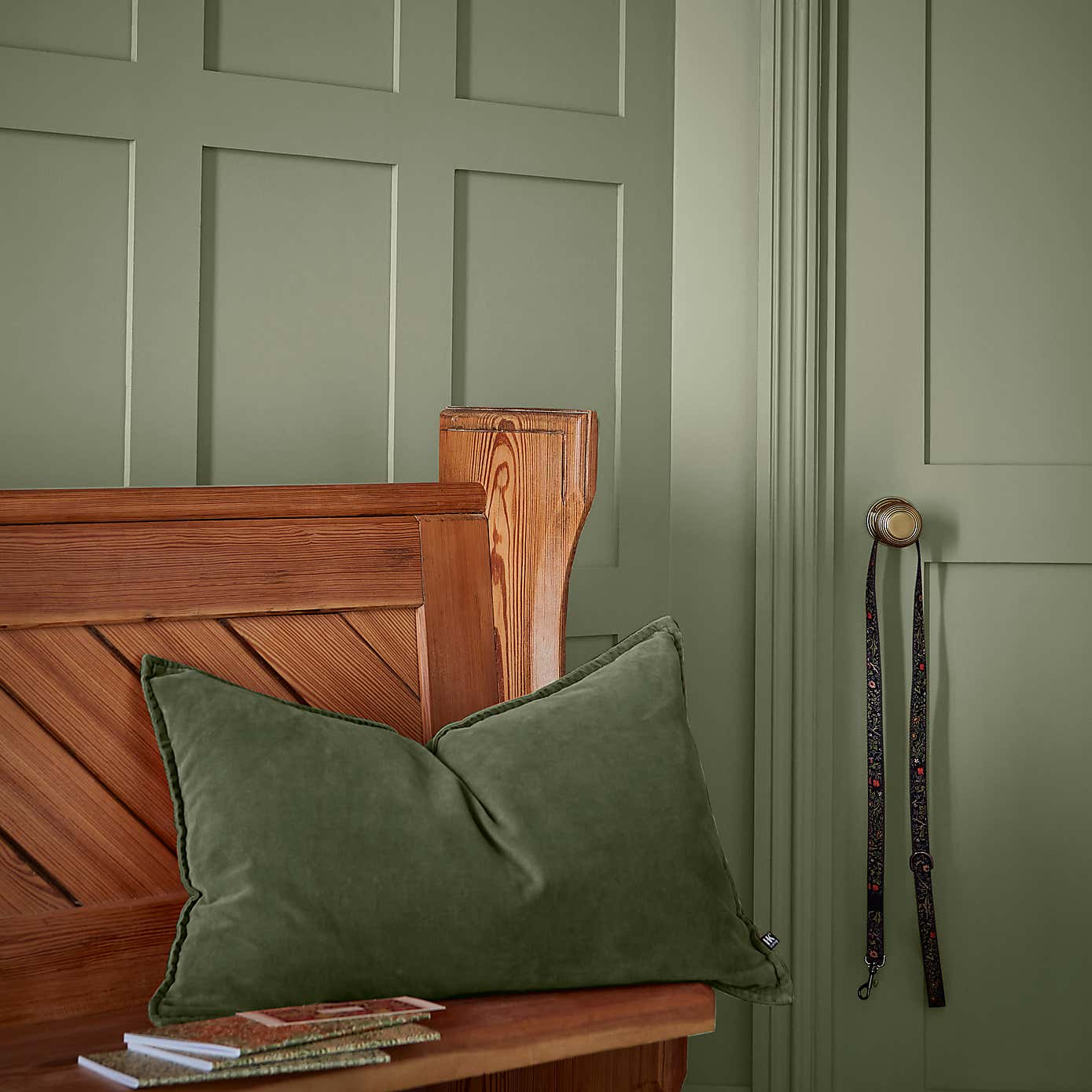 William Morris At Home Crafters Clay Eggshell Paint