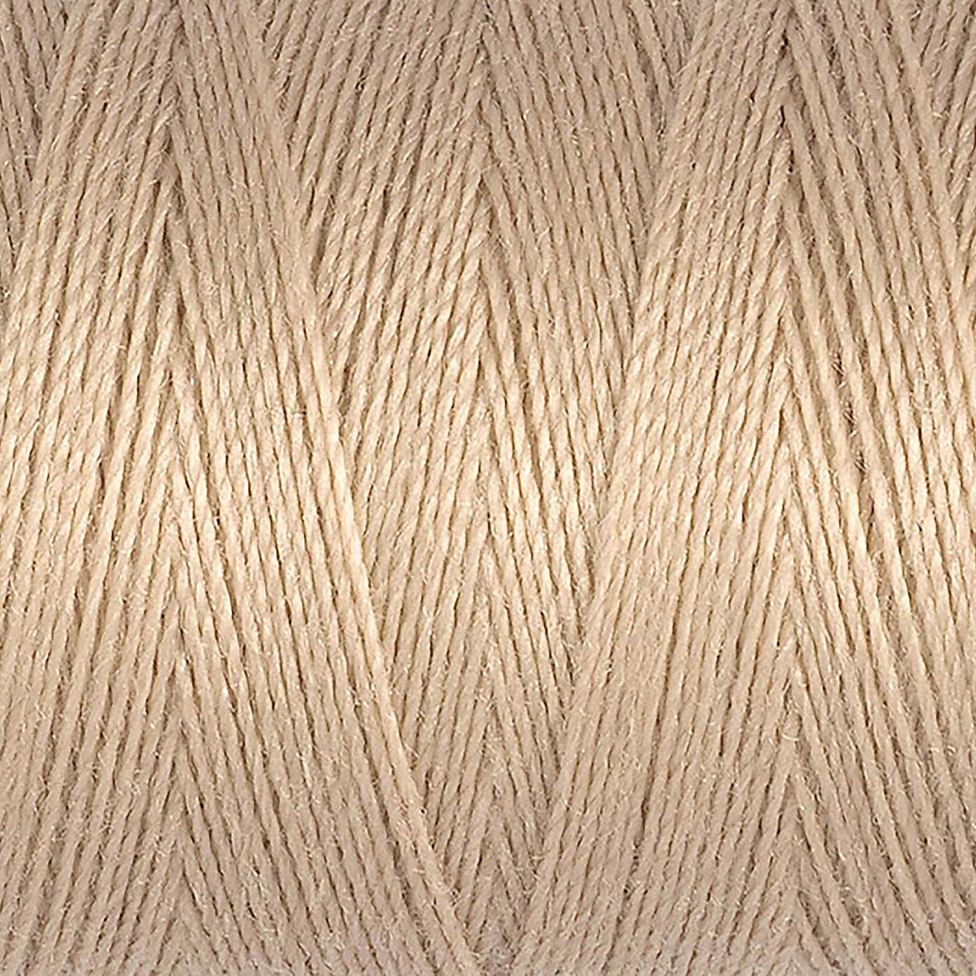Gutermann Sew All Thread Light Beige (186)