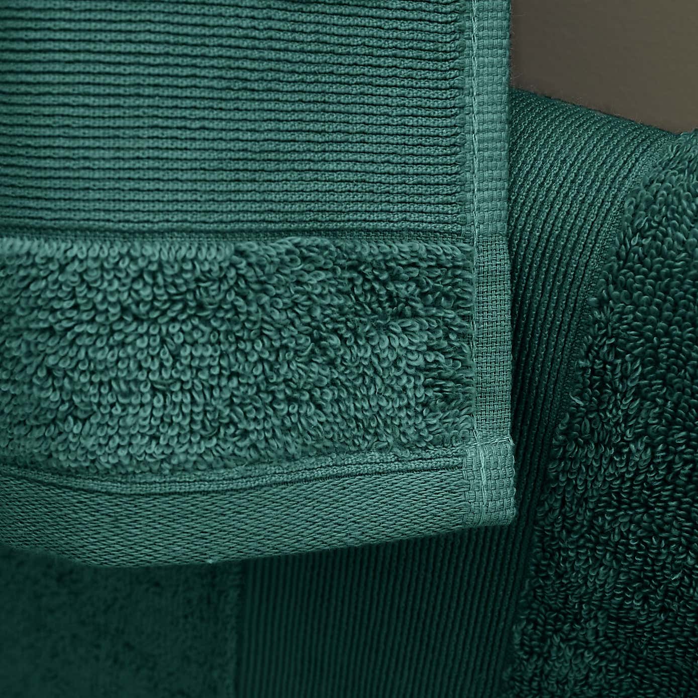 Catherine Lansfield Anti Bacterial 6 Piece Towel Bale