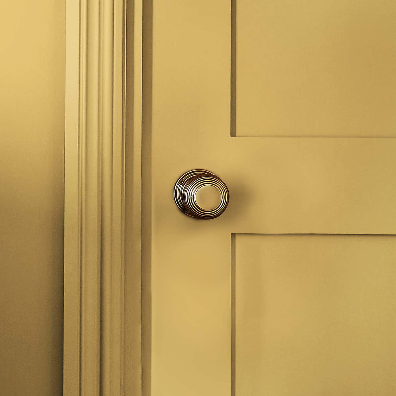 William Morris At Home Lawn Daisy Eggshell Paint